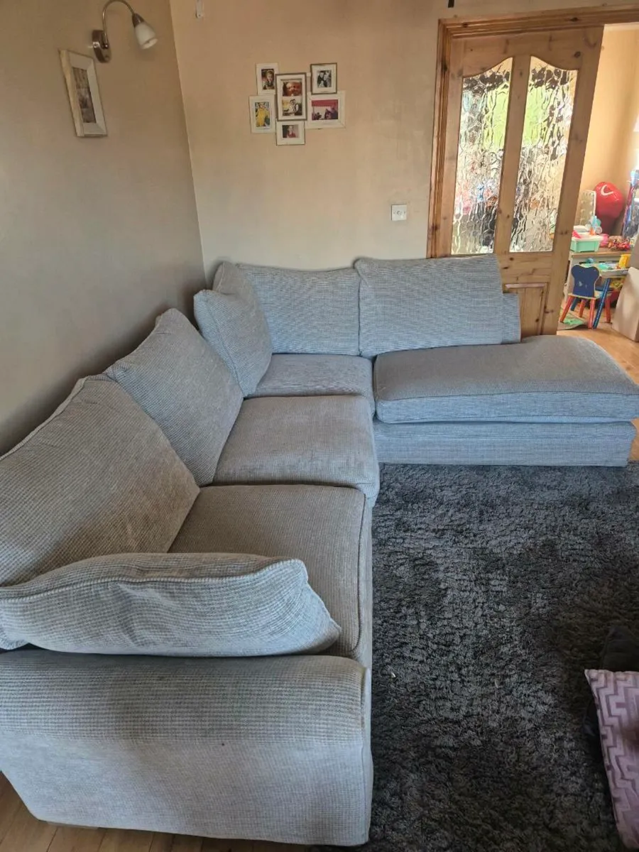 Corner sofa and armchair - Image 2