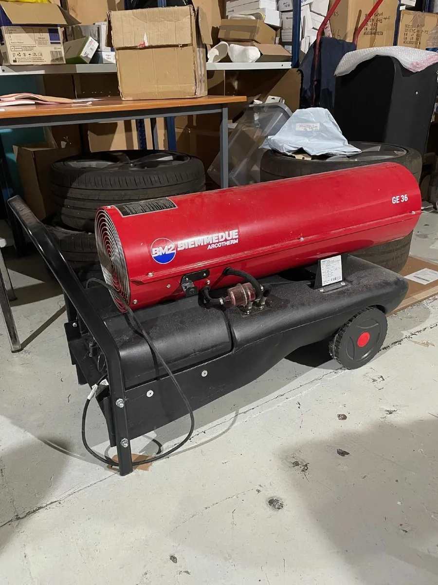 Diesel Kerosene Space Heater. - Image 1