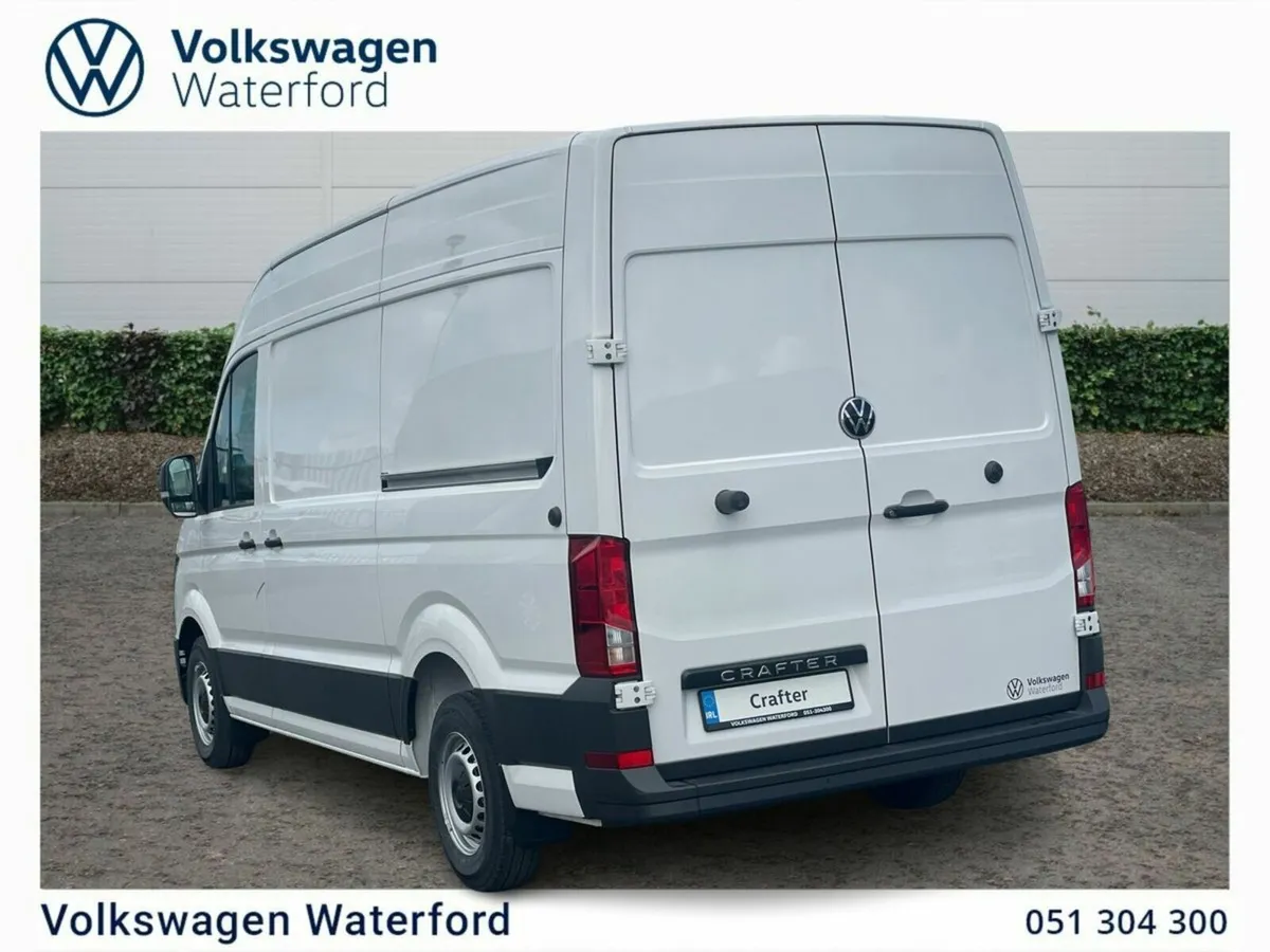 Volkswagen Crafter Highline MWB 140HP 6spd Manual - Image 4