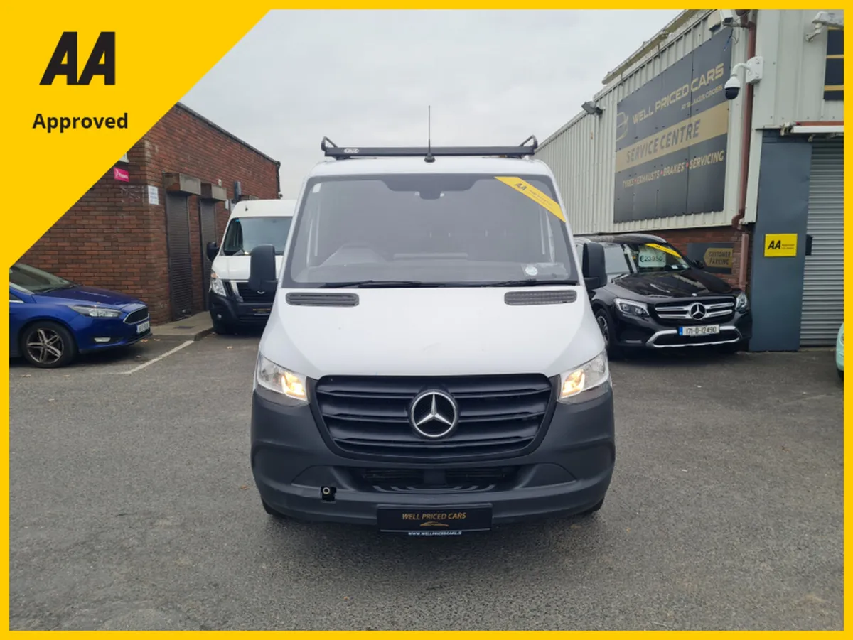 Mercedes-Benz Sprinter 211/39 FWD 6DR - Image 3