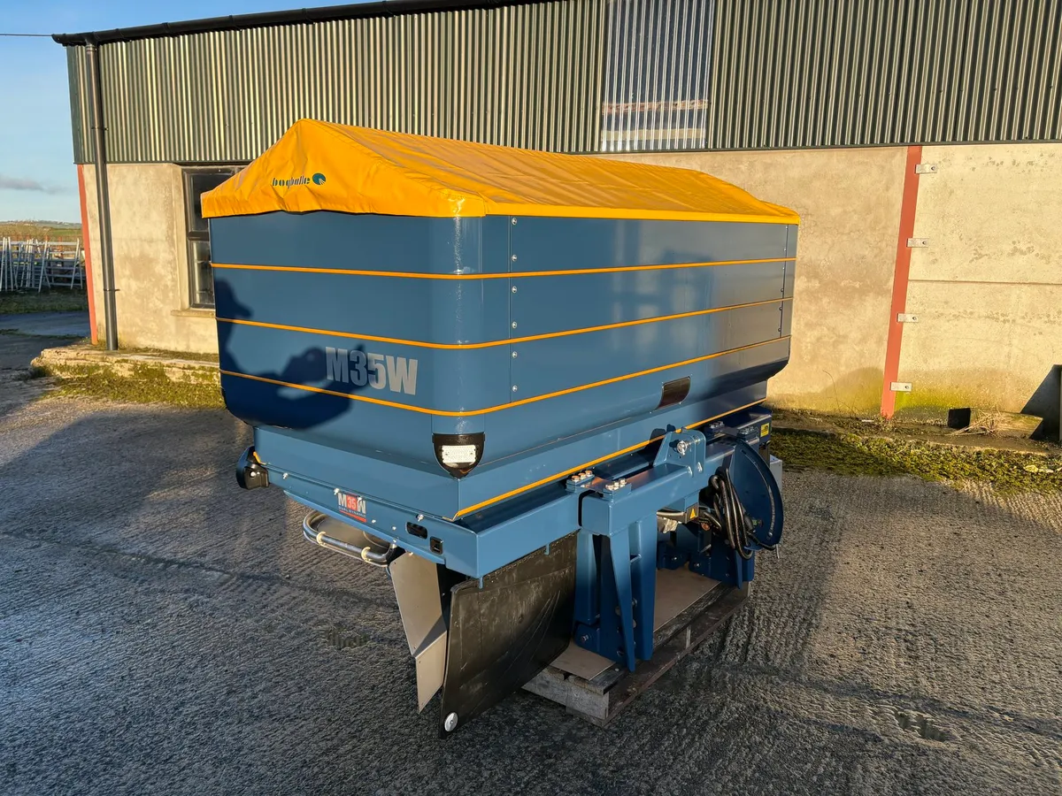 Fertiliser Spreader - Image 4
