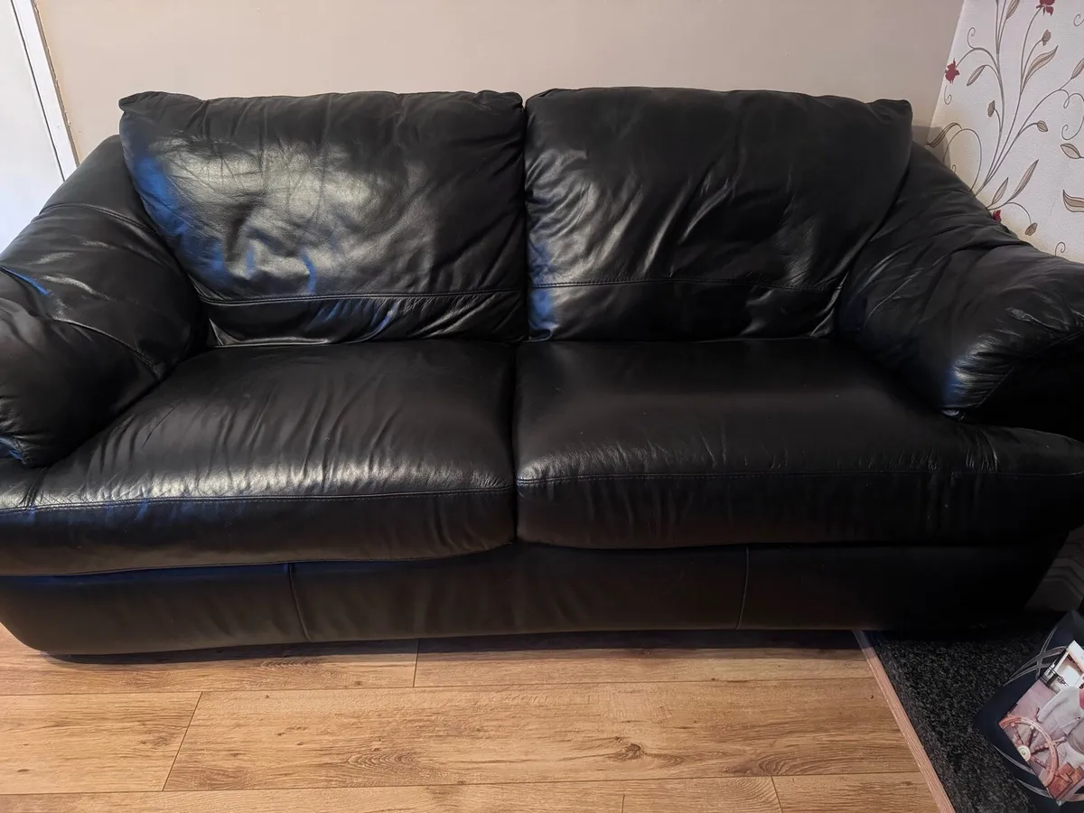 Sofa free to take - Image 2