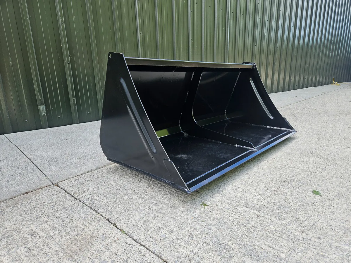 1.6 metre Rhino heavy duty volume buckets - Image 2