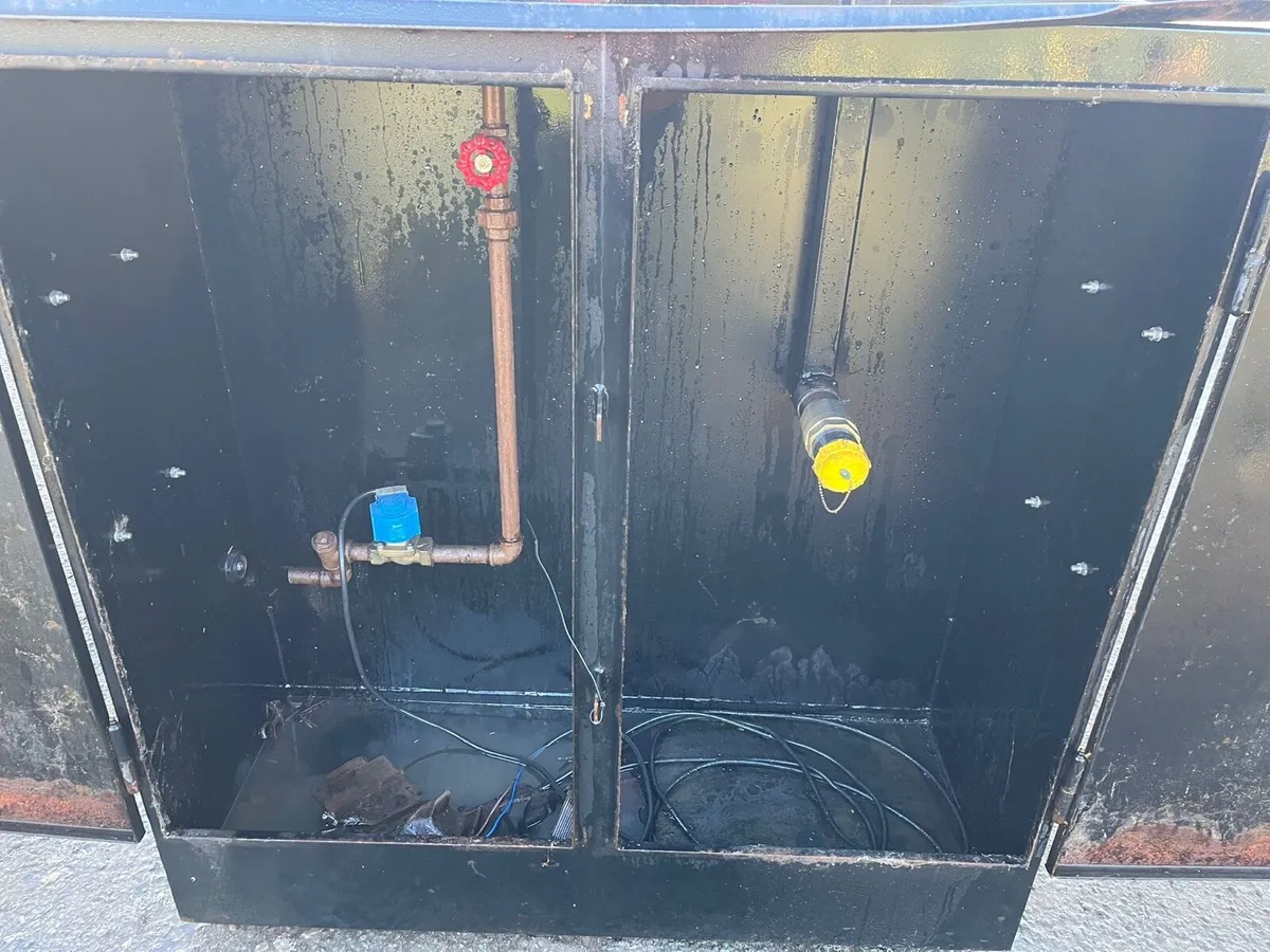 5500 litre fuel tank bowser - Image 2