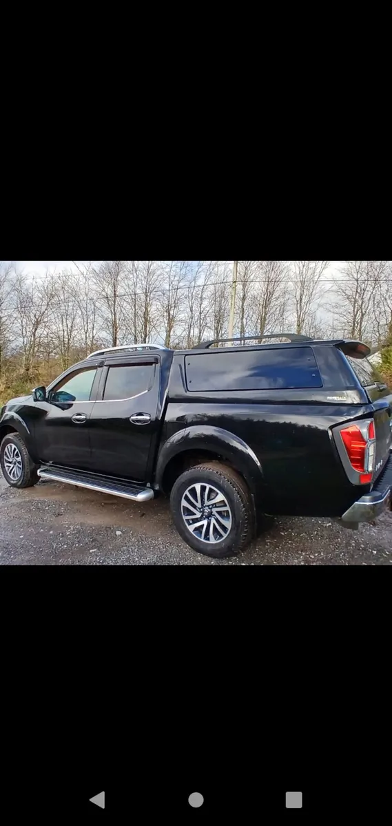 2018 Nissan crew cab. 4x4. - Image 4