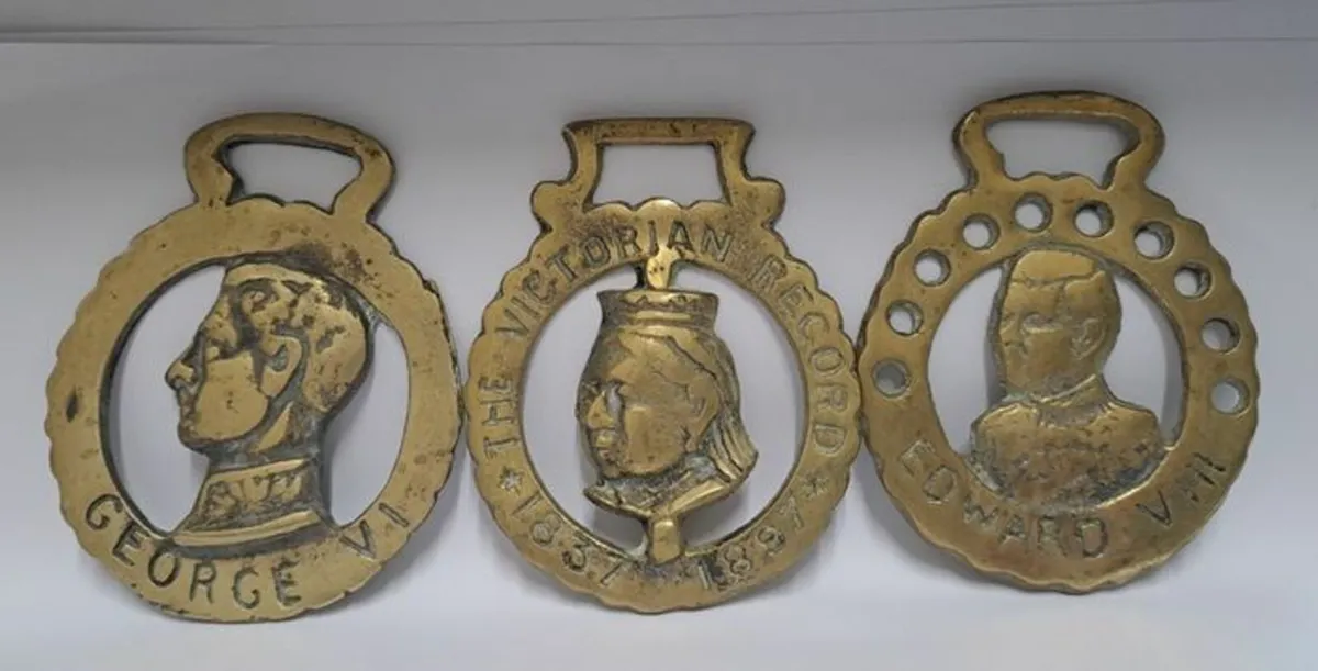 Vintage Horse brass harness medallions - Image 1