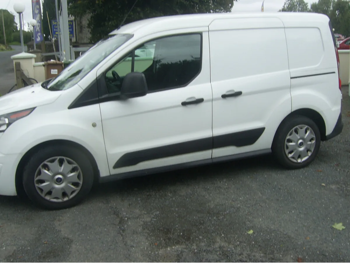 Ford Transit Connect SWB TREND 1.5 TD 75PS 5 5SPEE - Image 2