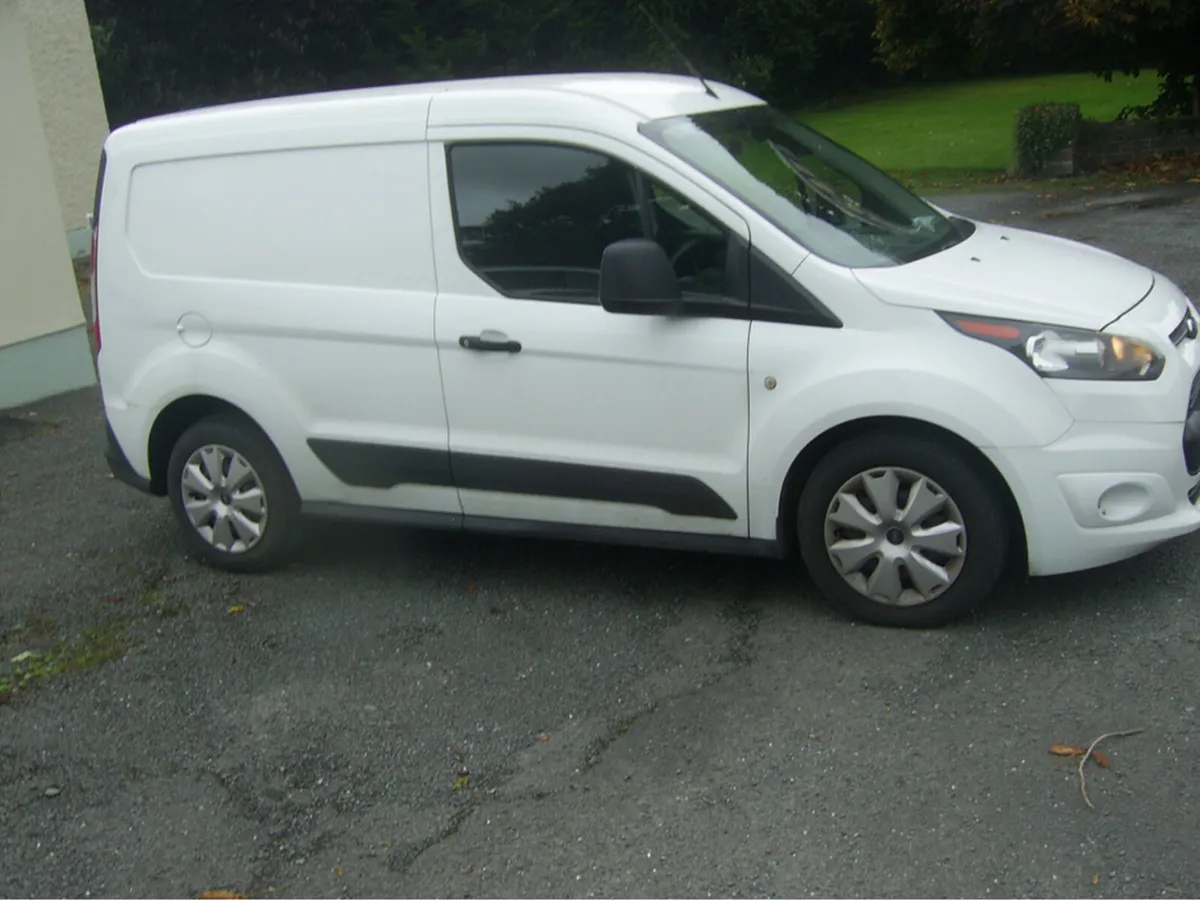 Ford Transit Connect SWB TREND 1.5 TD 75PS 5 5SPEE - Image 4