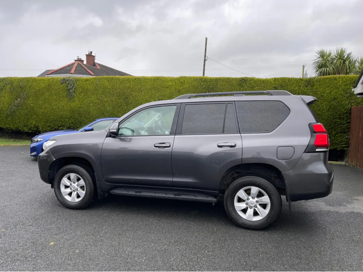 Toyota Land Cruiser LWB GX COMMERCIAL 4DR***FULL T - Image 4