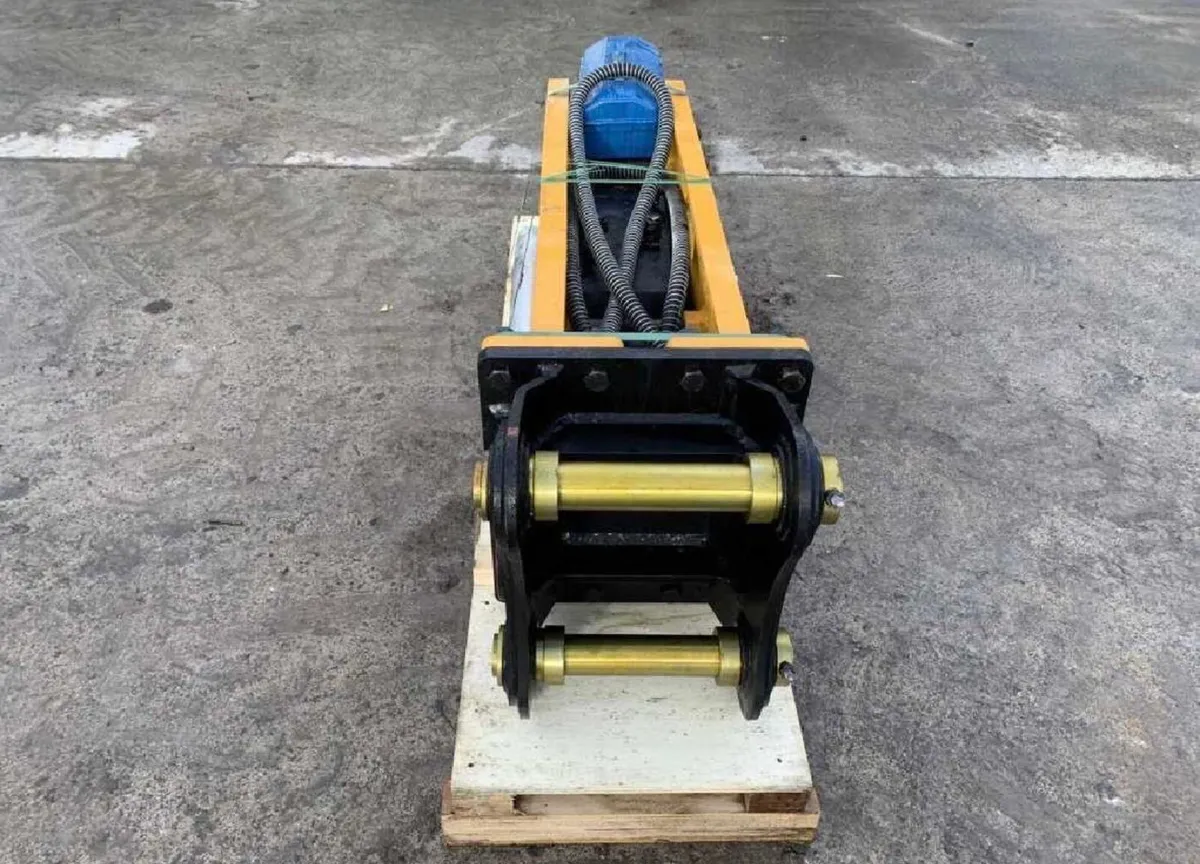 Rock breaker to suit 4-8 ton - Image 3