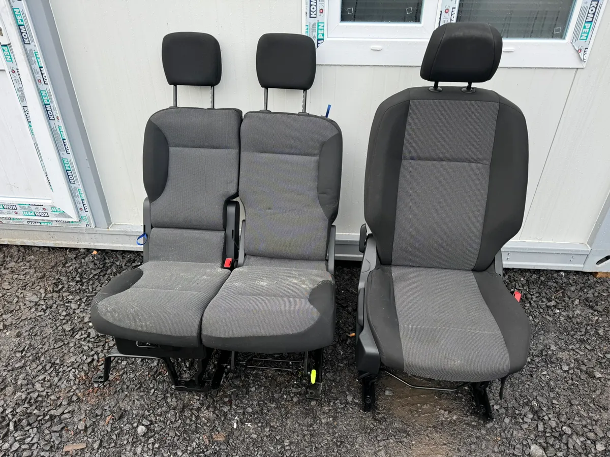 2020 Peugeot Partner Seats