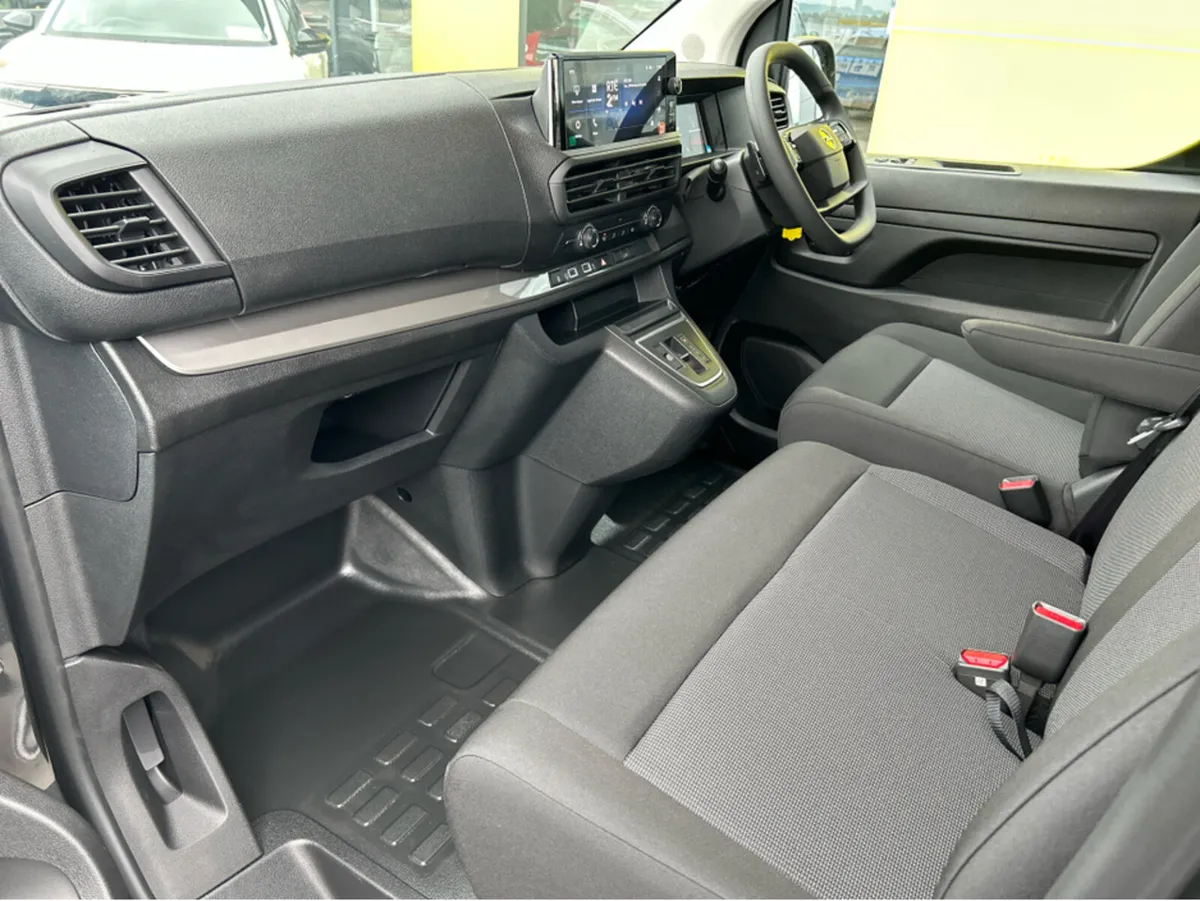 Opel Vivaro Sportive - Image 2