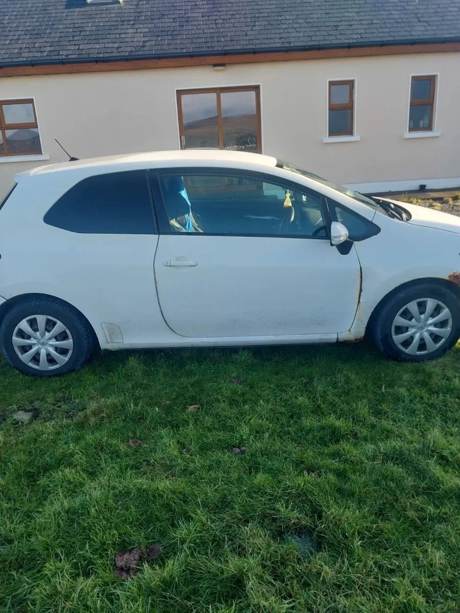 Toyota auris - Image 2