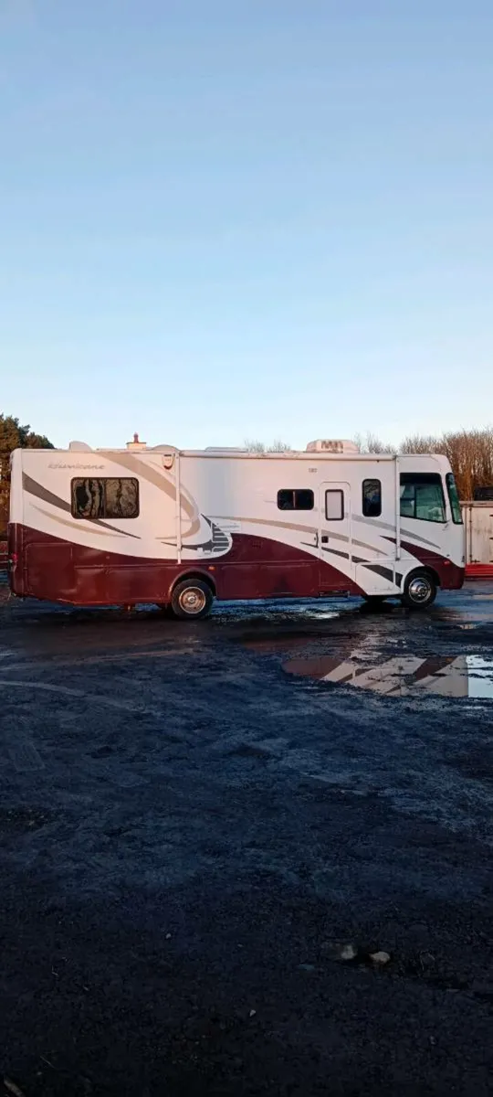 Ford Camper truck - Image 3