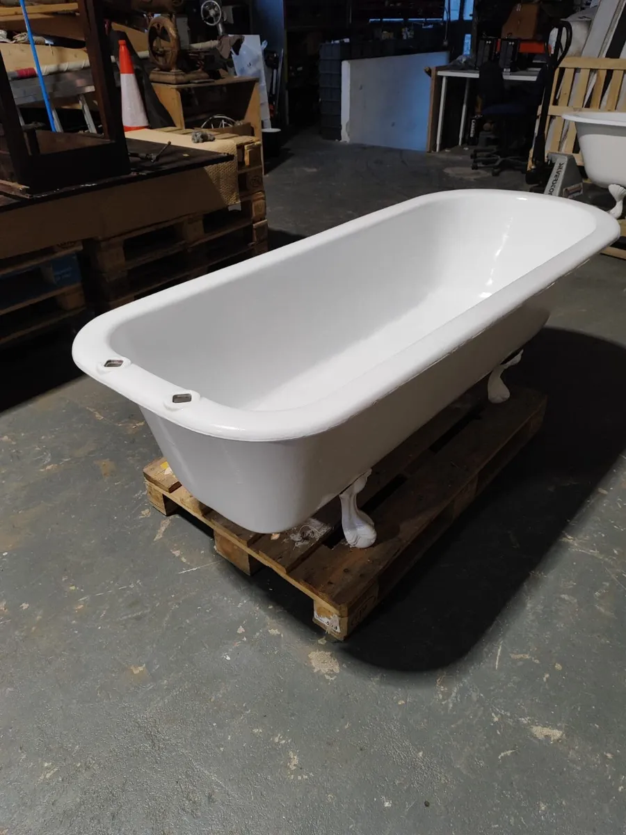 Roll top baths - resurfaced - Image 4