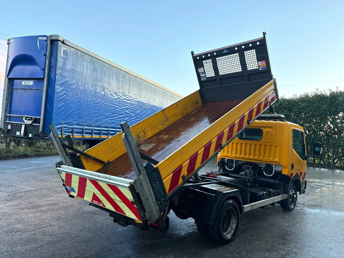 2015 Nissan Cabstar NT400 45.150 - Image 4