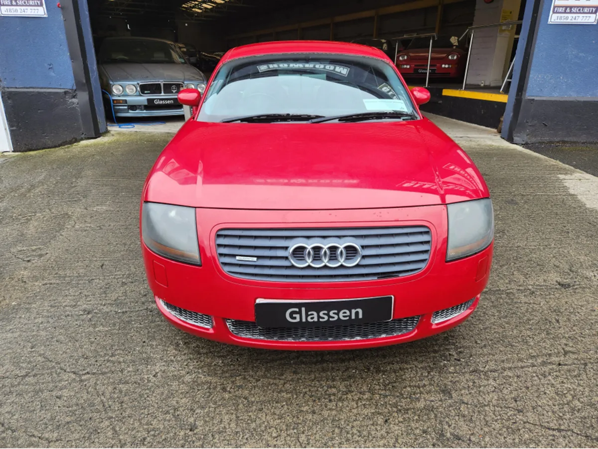 Audi TT QUATTRO 225 BHP// LOW MILEAGE FULL SERVICE - Image 4