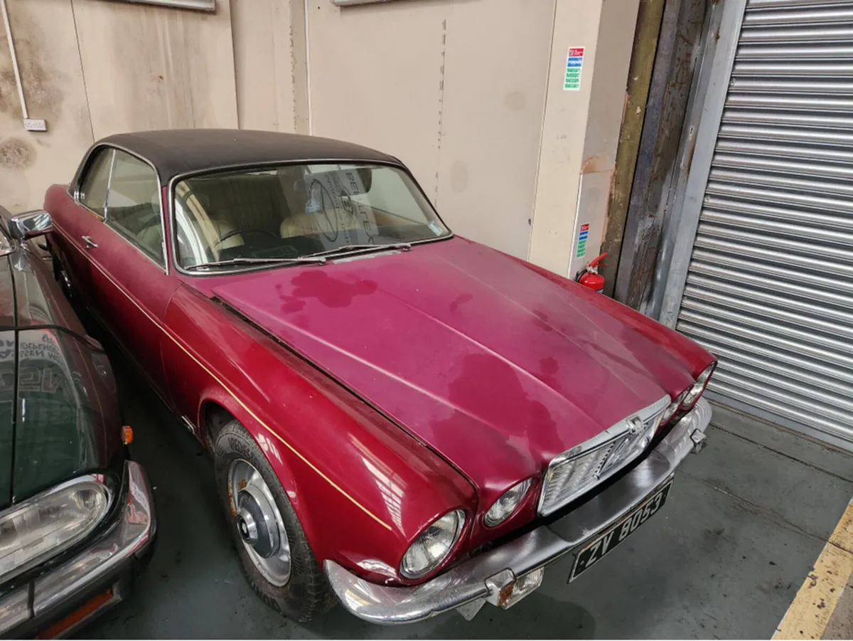 Jaguar XJ 4.2 COUPE  2DR AUTO// RARE CAR REQUIRES - Image 4