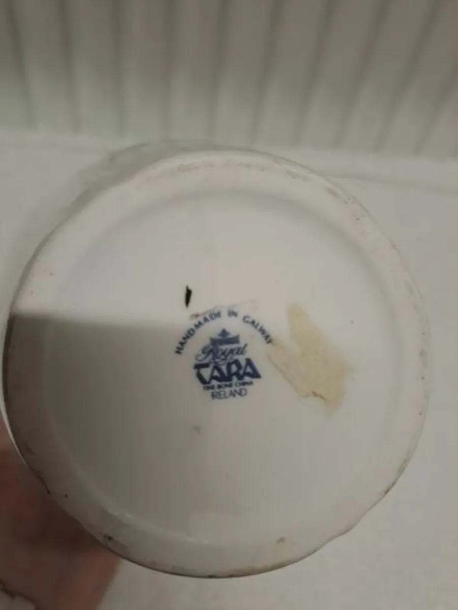 Silver Wedding Royal Tara vase - Image 4