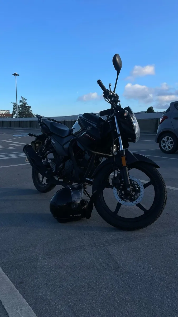 Yamaha YS125 - Image 1