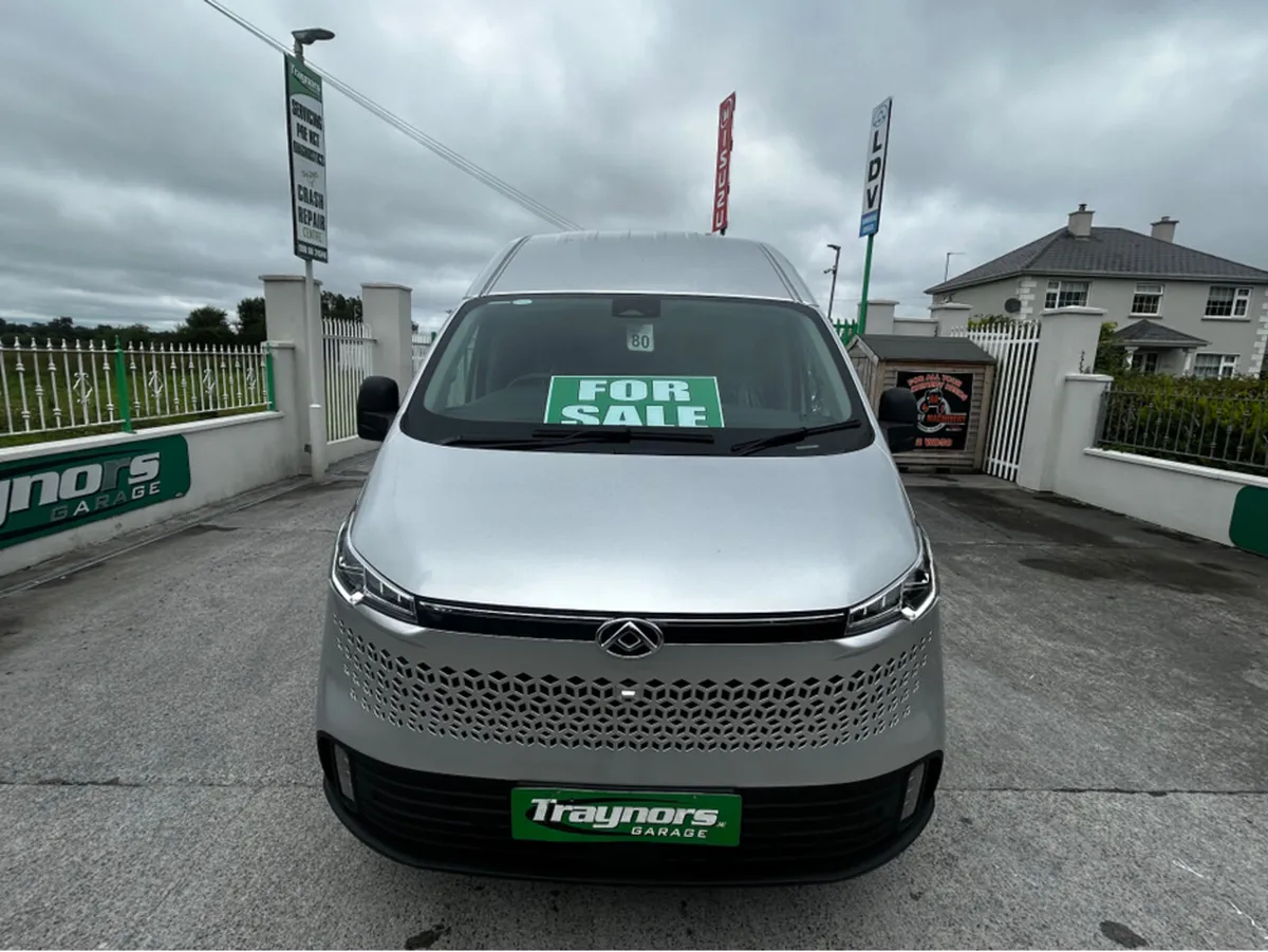 Maxus DELIVER 7 SILVER METALLIC HIGH ROOF IN STOCK - Image 4