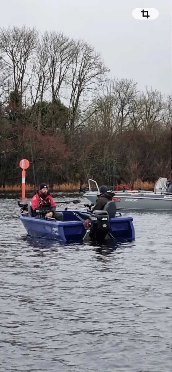 Smartwave 4200 boat - Image 3