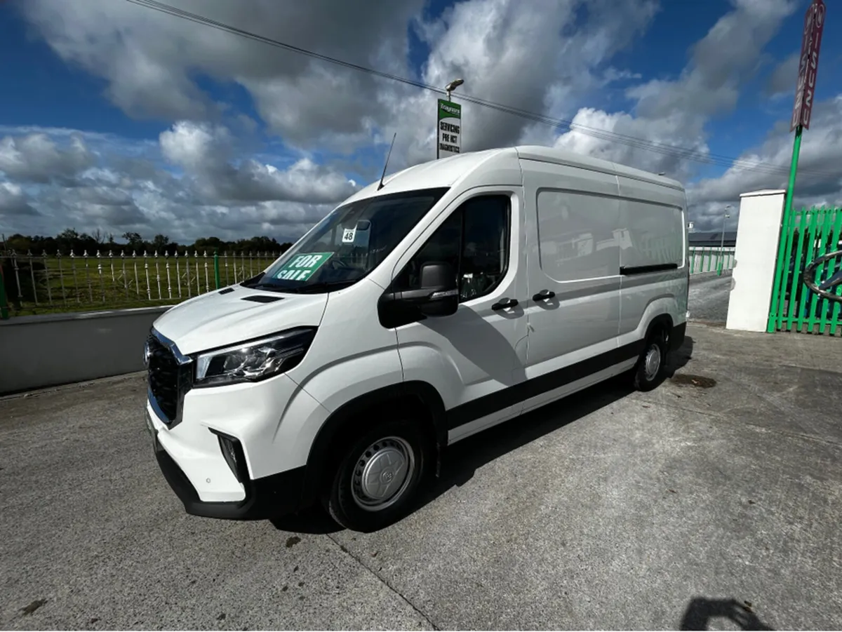 Maxus DELIVER 9 RWD D 9 WITH ENTERTAINMENT PACK - Image 3