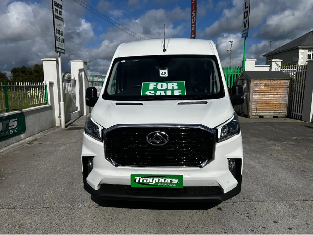 Maxus DELIVER 9 RWD D 9 WITH ENTERTAINMENT PACK - Image 2