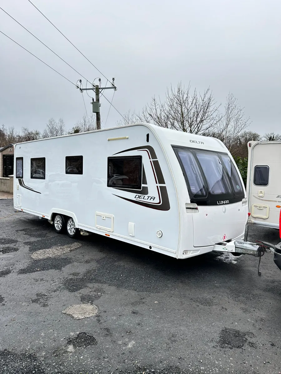 ✨STUNNING LUNAR DELTA TI 4 BERTH ISLAND BED✨ - Image 1