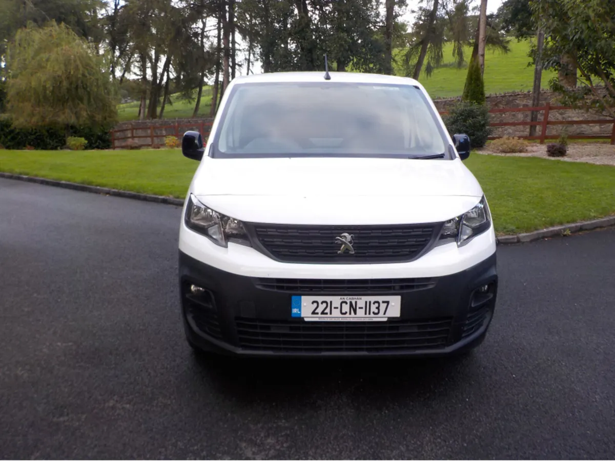 Peugeot Partner PROFESSIONAL PREMIUM BLUEHDI L1 - Image 2