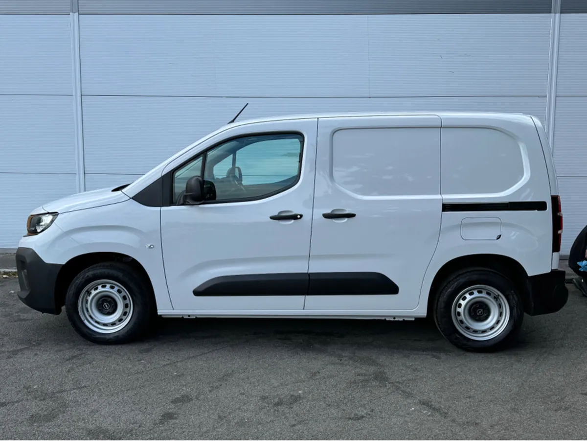 Opel Combo Komfort | 1.5 | L1H1 | 100PS - Image 4