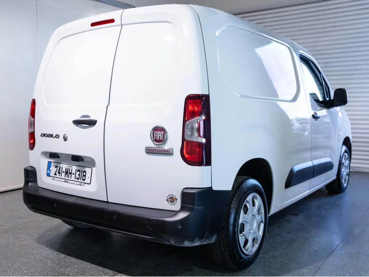 Fiat Doblo SWB 1.5 100HP 650KG 4DR - Image 4