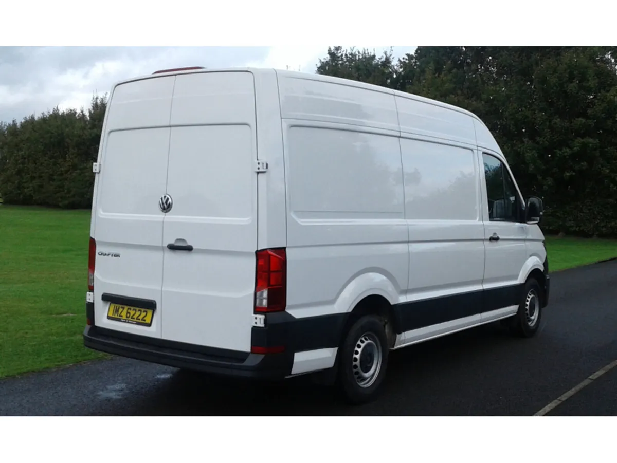 Volkswagen Crafter CR35 STARTLINE TD TDI M H/R P/V - Image 4