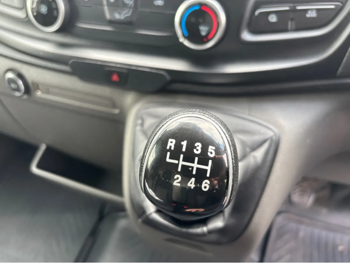 Ford Transit 350LBASE 2.0 130PS 12 MONTHS WARRANTY - Image 4