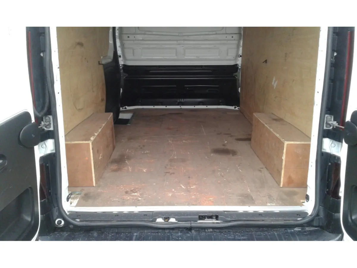 Renault Trafic LL30 BUSINESS BLUE DCI - Image 4