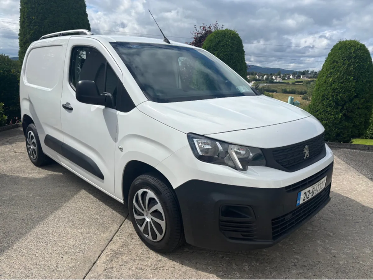 Peugeot Partner 1.5 BLUE HDI 12 MONTHS WAY - Image 2