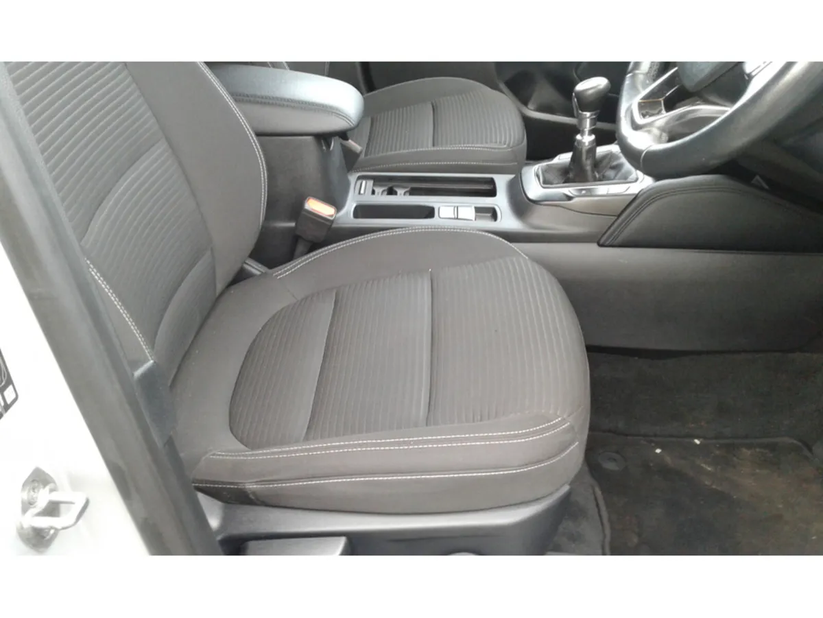 Ford Kuga TITANIUM 1.5 TDI 120 5DR - Image 4