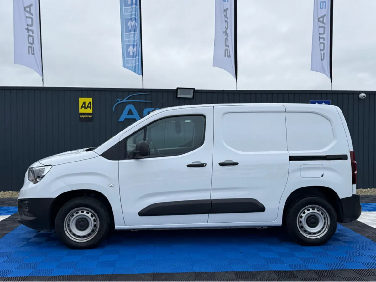 Opel Combo 3 SEATER - 1.5 DIESEL - MANUAL - 12M WA - Image 4