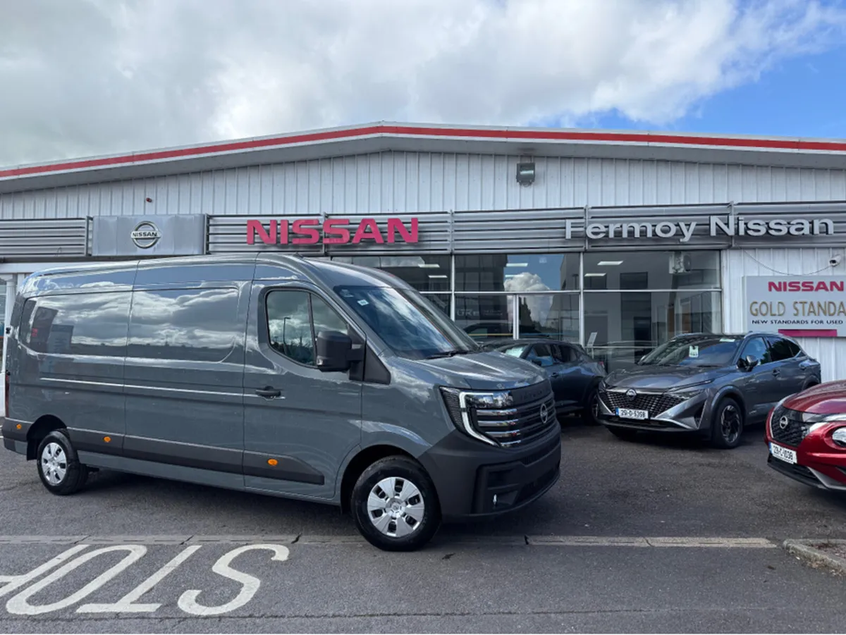 Nissan Interstar Free Ply-lining L3H2 150 bhp SV P - Image 4