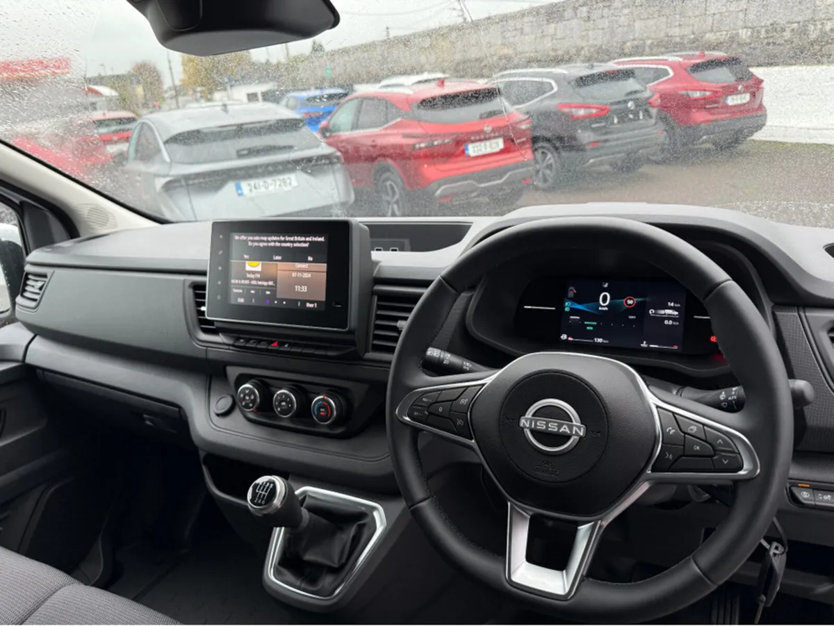 Nissan Primastar SV PREMIUM 130 BHP PRO GRADE EDIT - Image 4