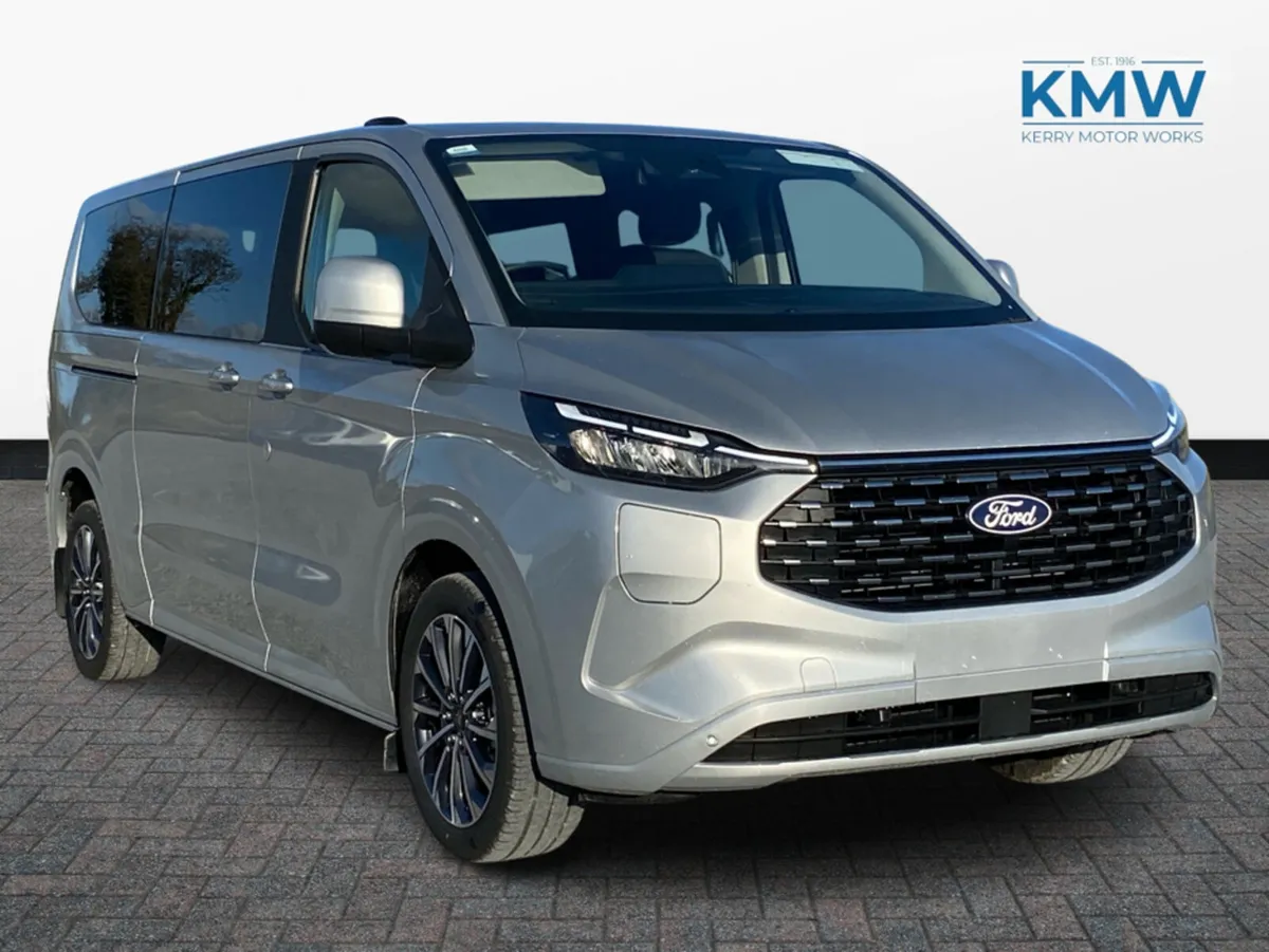 Ford Tourneo 2.5 PHEV LWB Titanium 227 BHP..8 Seat - Image 3