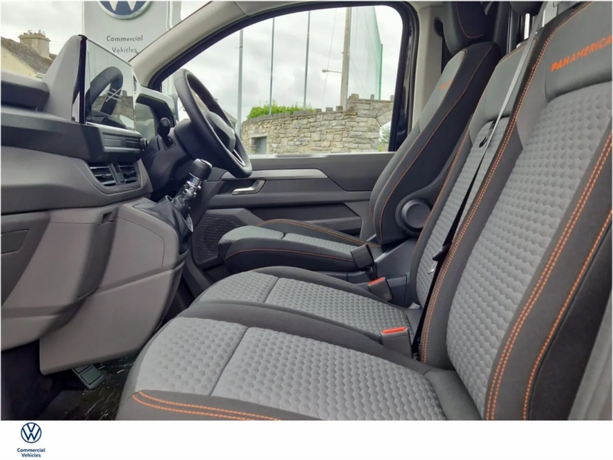 Volkswagen Transporter T7 018160 Black Manual Pan - Image 4