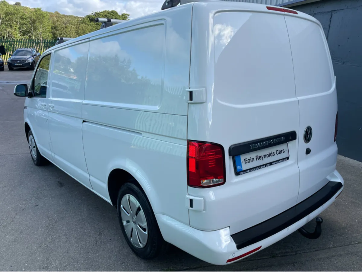 Volkswagen Transporter T6 TDI 150HP  6SPEED FWD  L - Image 4