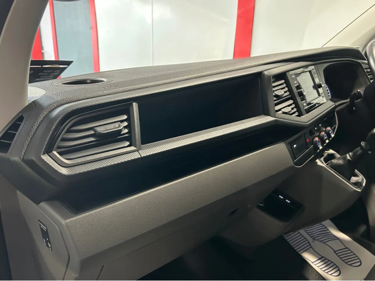 Volkswagen Transporter T6 30 PVL T TDI 15 150HP MA - Image 3