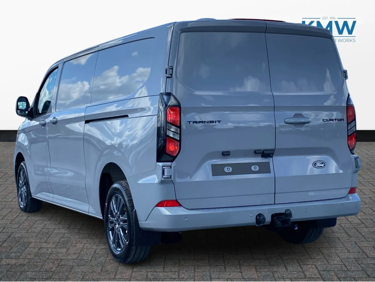 Ford Transit Custom 2.0 TDCI LWB Limited 170 BHP A - Image 4