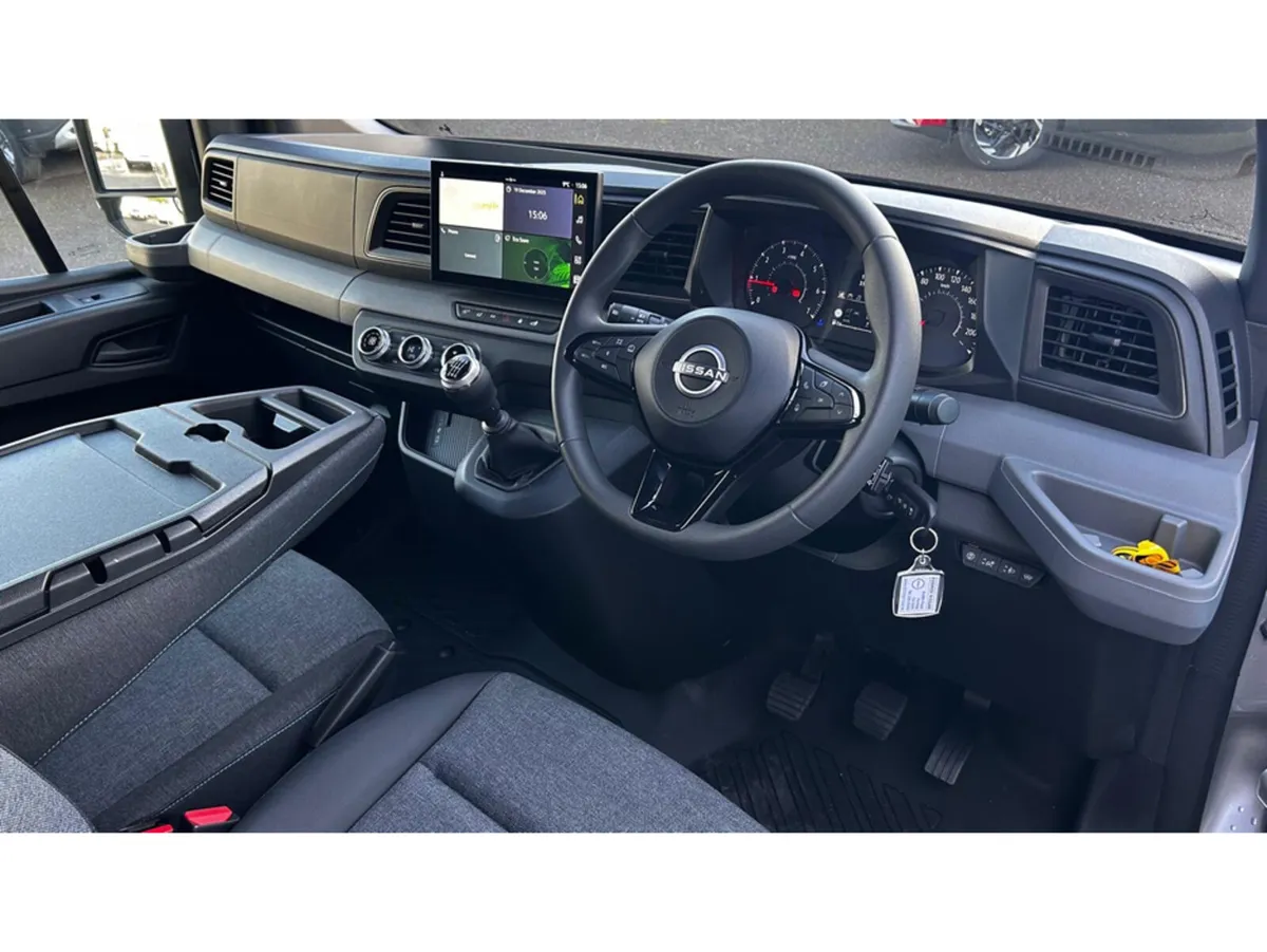 Nissan Interstar Free Ply-lining 150 bhp L3H2 SV P - Image 4