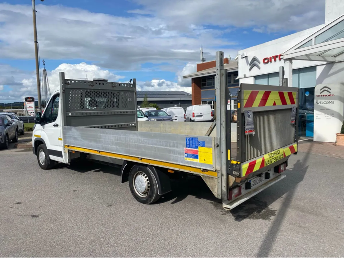 Maxus DELIVER 9 truck - Image 2