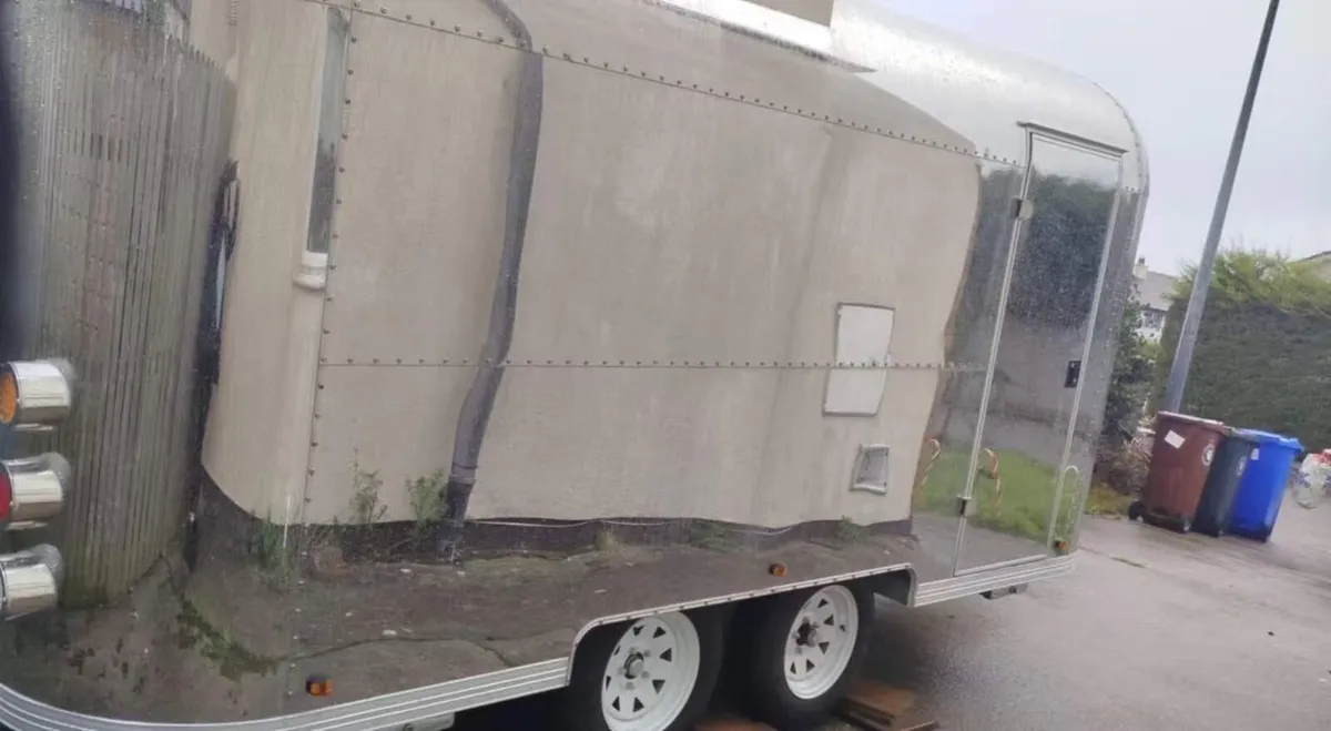 cha r lie - Image 2