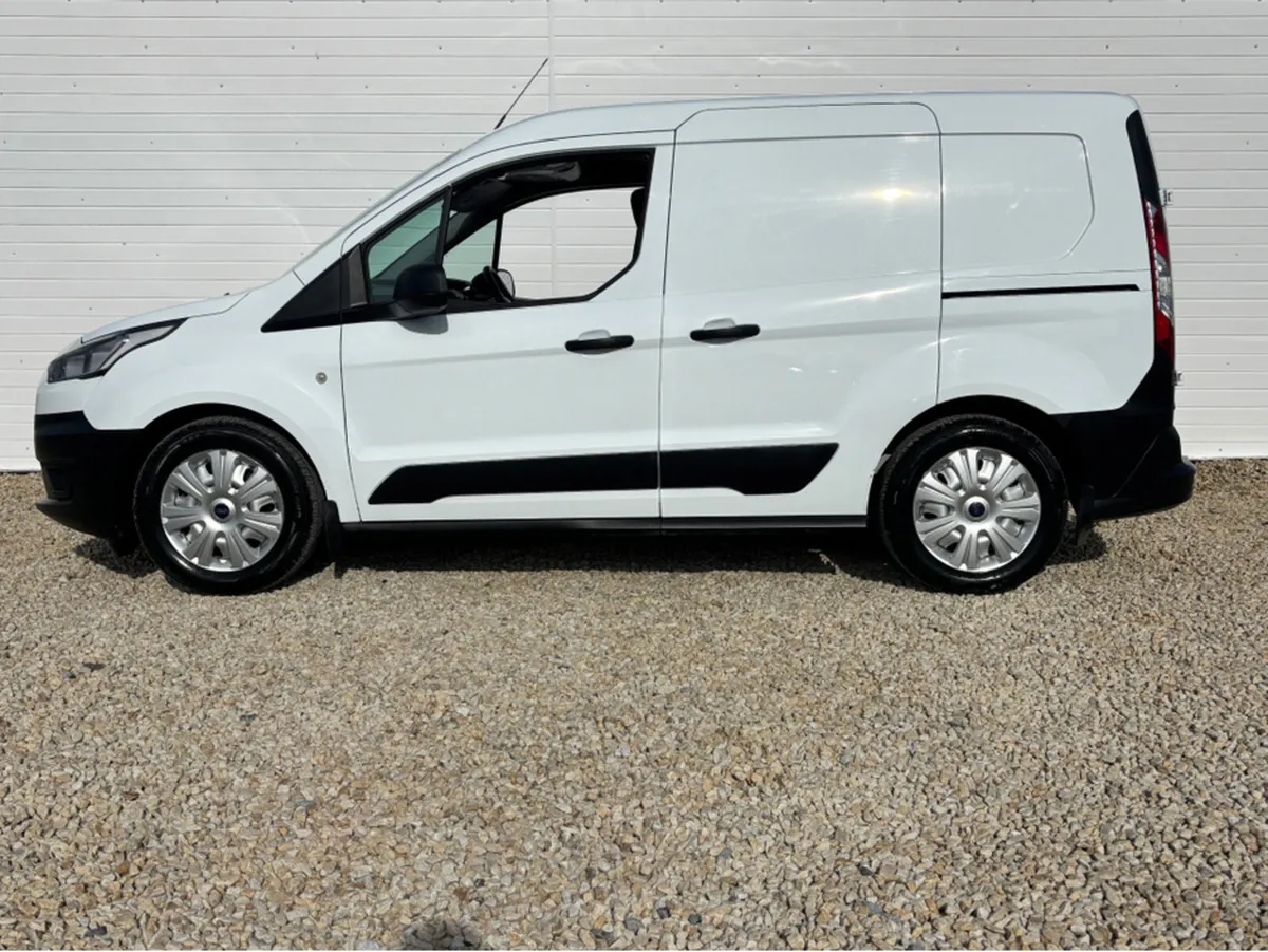 Ford Transit Connect SWB 1.5 75PS 6 SPEED - Image 2