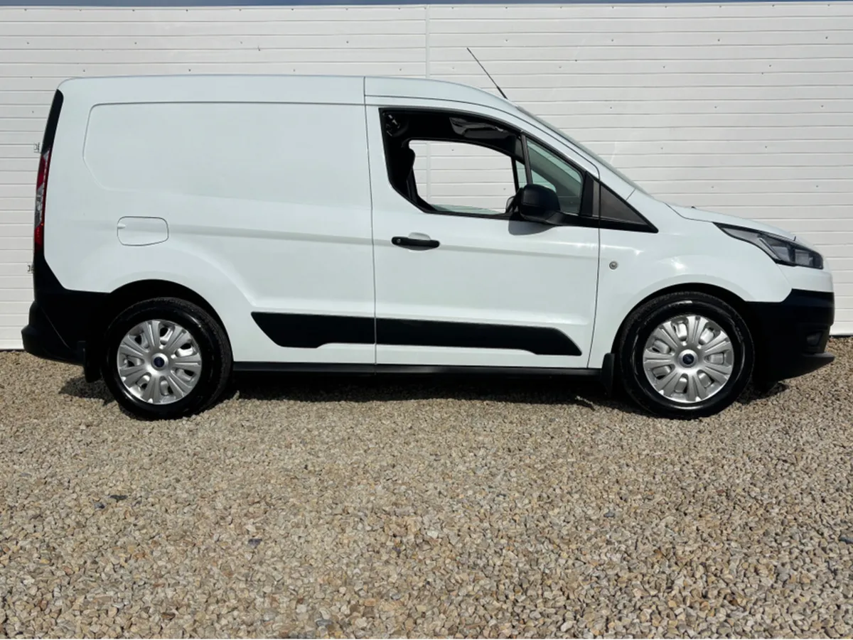 Ford Transit Connect SWB 1.5 75PS 6 SPEED - Image 4